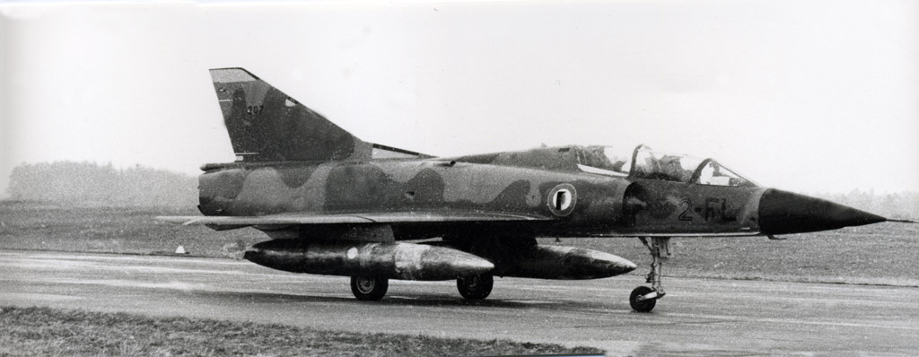 aviationsmilitaires net voir le sujet dassault mirage iii reforme en fevrier 1992 expose sur la ba 105 d evreux 27 208 33 tz 33 ni 2 fs crash le 16 01 1975 a anthonnay 89 cause inconnue